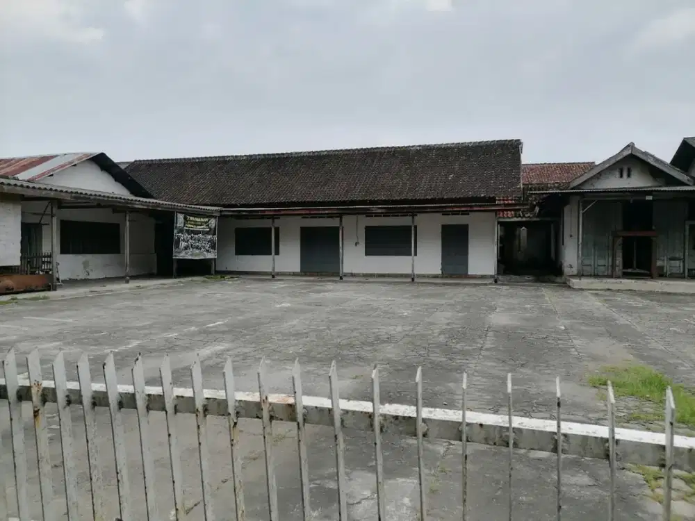Disewakan Rumah Lokasi Colomadu,Karanganyar Luas 1000m2
