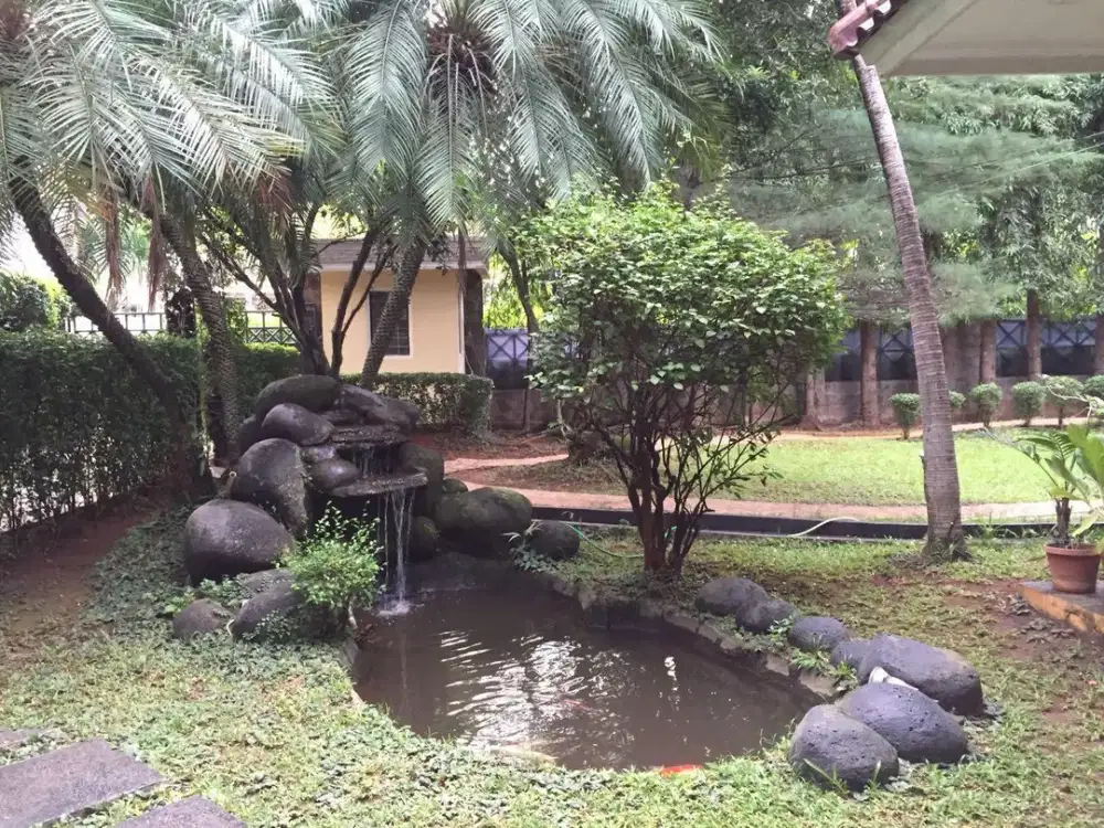 Dijual Rumah 2 Lantai Dengan Kolam Renang di Pondok Aren, Bintaro Sektor IV, Tangerang Selatan