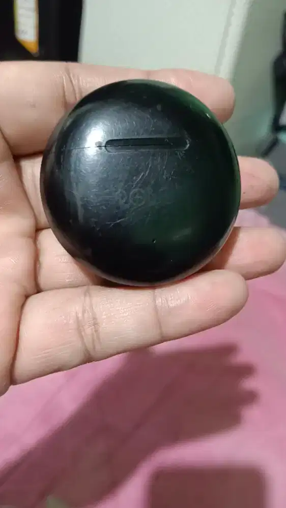 Flybuds T10 warna hitam