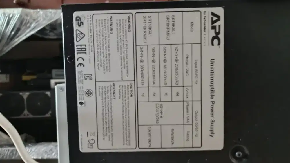 UPS APC 10KRMXLI + Battery 4 Slot