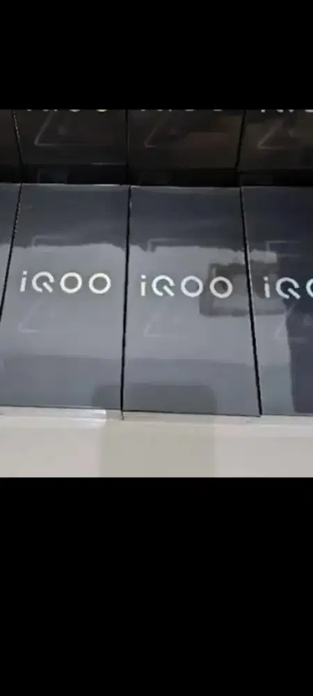 Vivo Iqoo Z9X 5G 256gb ram 8gb dan8/128 garansi resmi