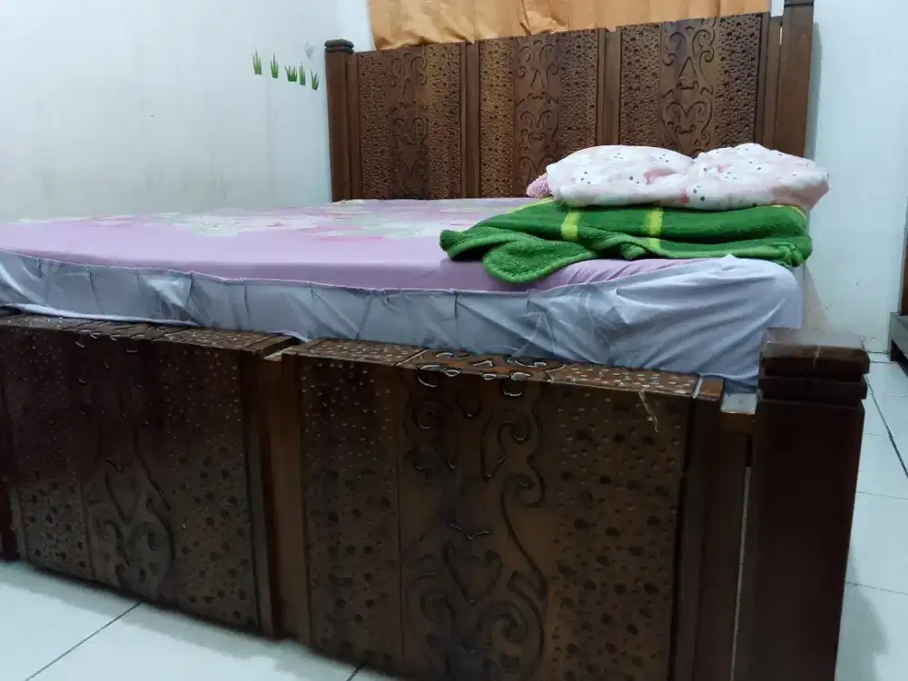 Dipan minimalis