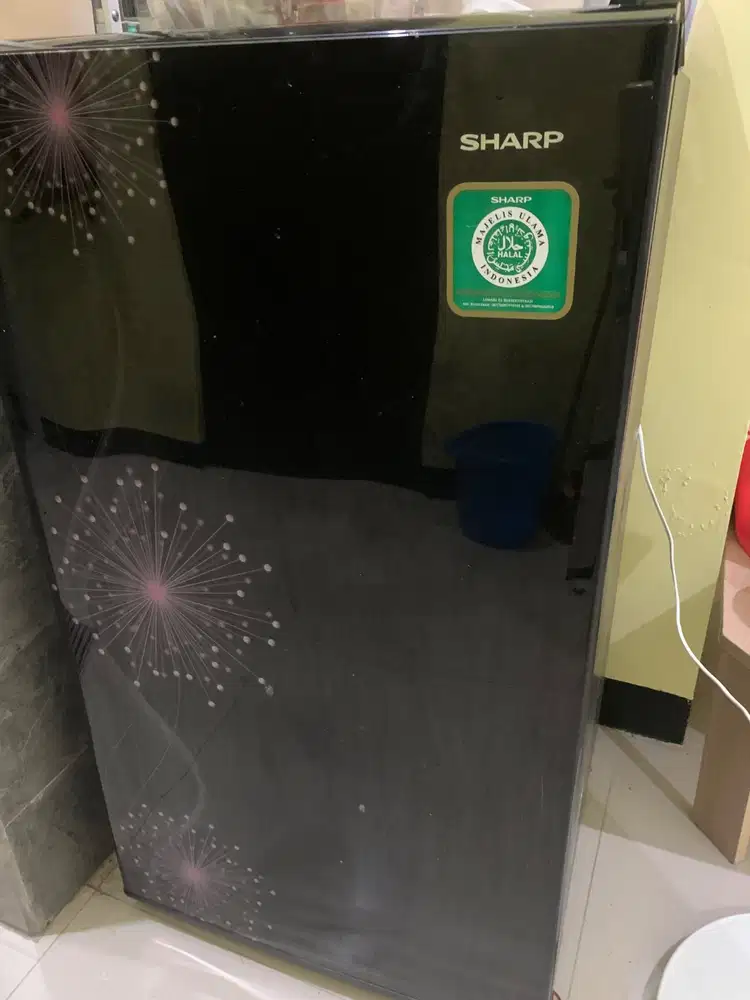 Kulkas 1 pintu merek sharp
