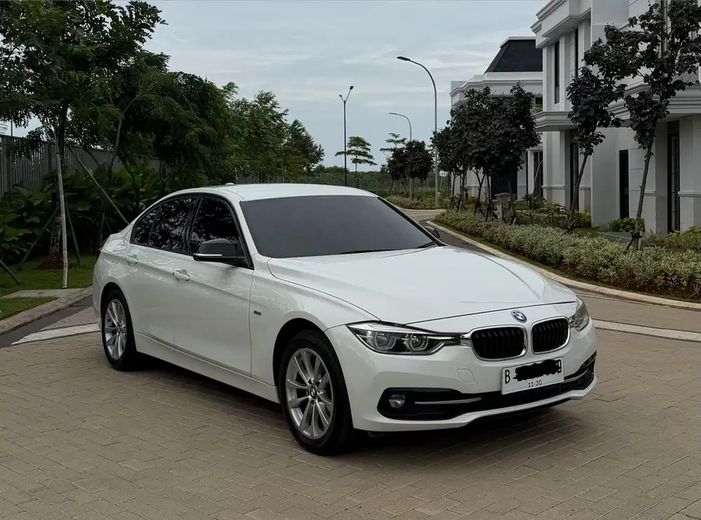 BMW 320i 2016 LCI facelift
