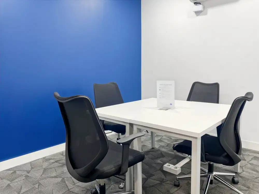 Regus - HQ Altira Business Park (Kantor Pribadi 4 orang)