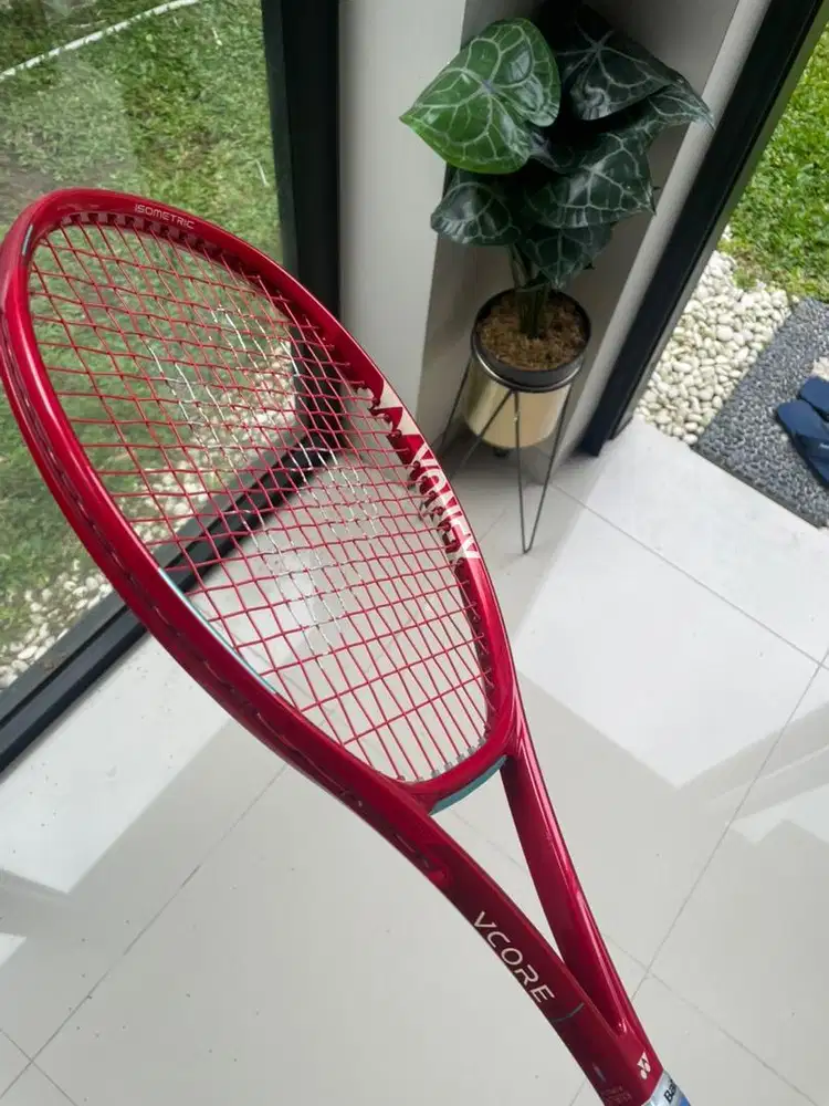 Yonex Vcore 95 Ruby Red 310g