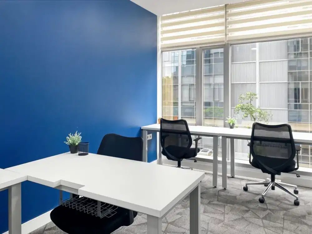 Regus - HQ Altira Business Park (Kantor Pribadi 5 orang)