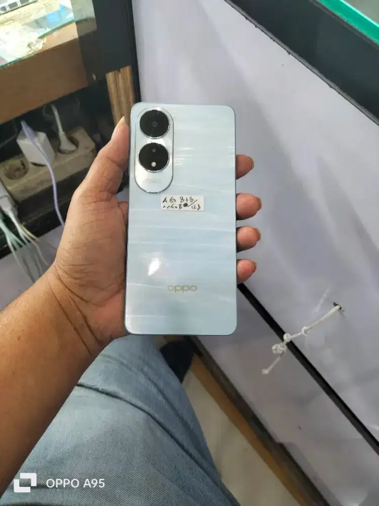 oppo a60 NFC ram 8+8 internal 128 mulus