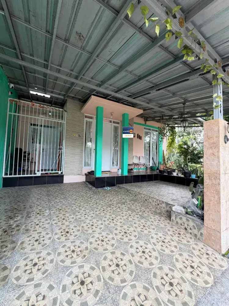 Dijual Rumah Hook Boulevard  Samping Taman di Citra Indah City