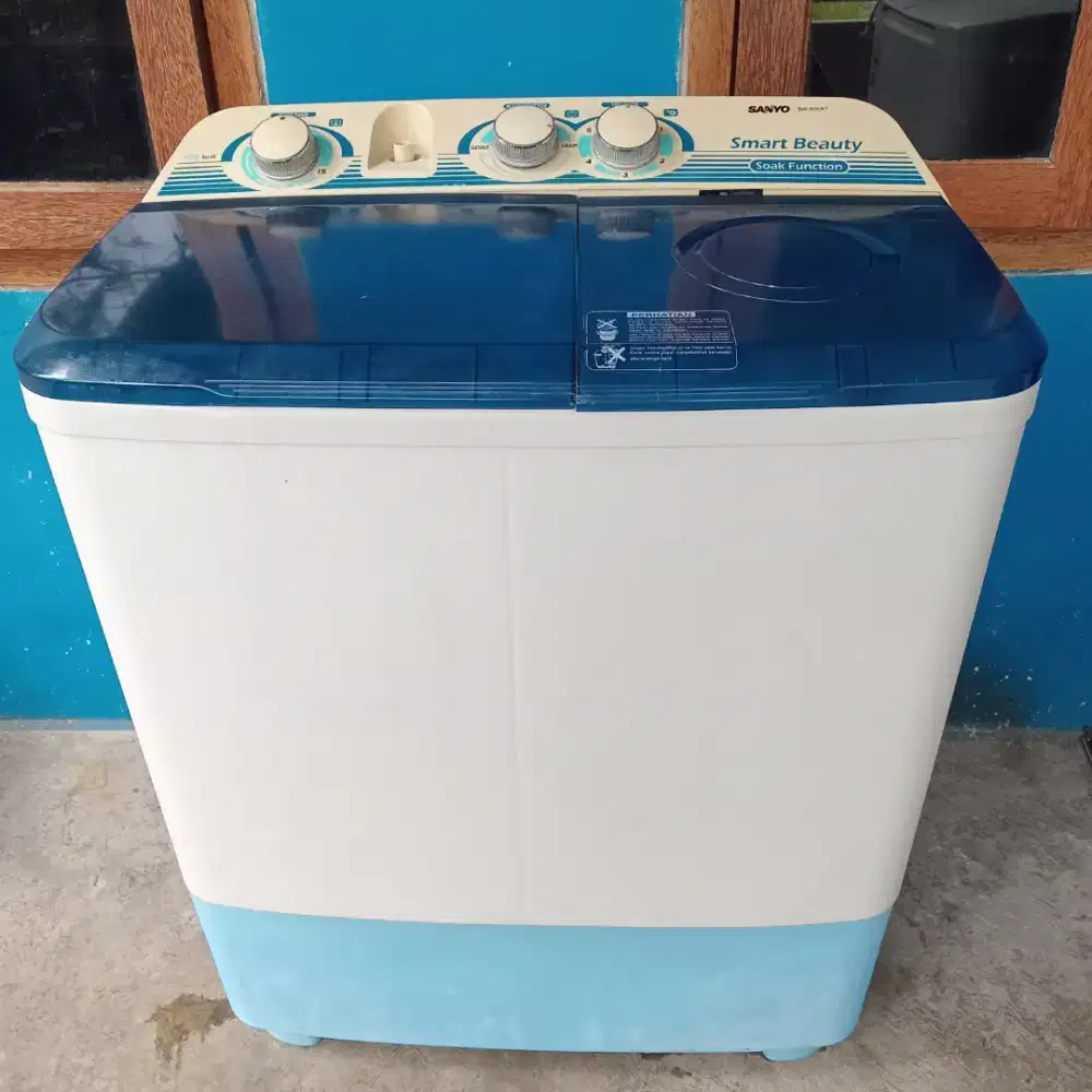 Mesin cuci 2 tabung Sanyo