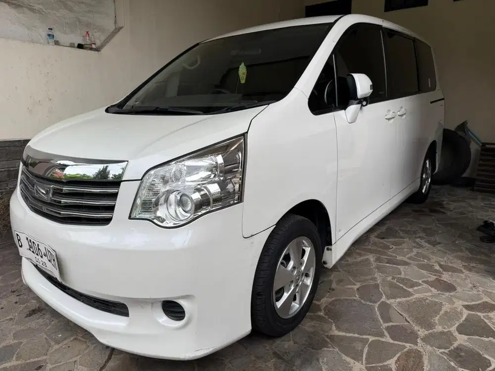 Nav1 G 2.0 AT putih th2014