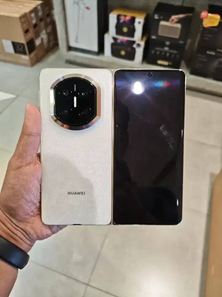[Bunga Bisa 0%] Huawei Mate X7, Gratis Hingga 2x Cicilan