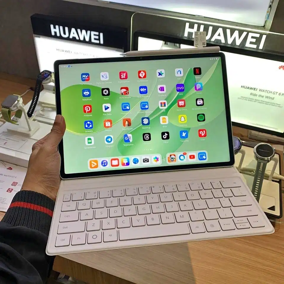 HUAWEI MATEPAD 12X 2026 12/256 GB , FREE KEYBOARD , PEN (by claim)