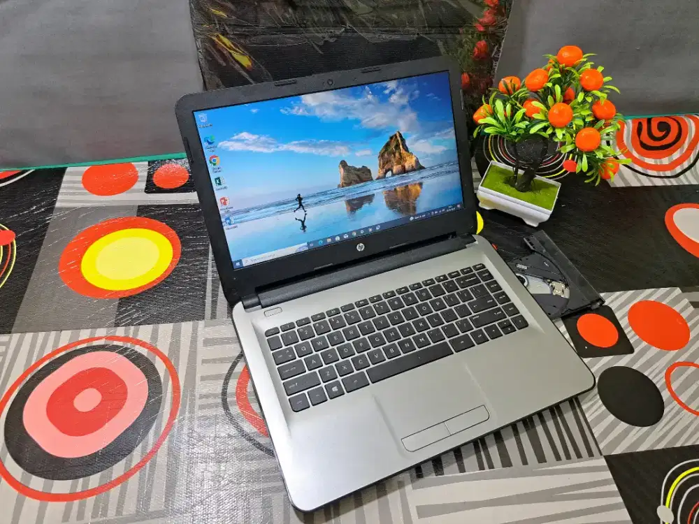 Ssd 128 gb ram 4 gb laptop hp 14 jual BU