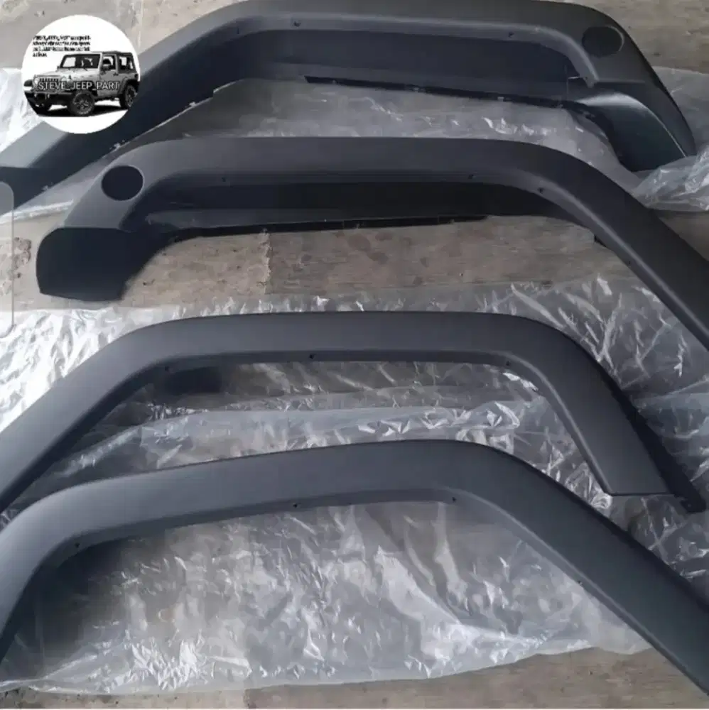 Dijual fender jeep wrangler JK 2007-2014  depan kiri