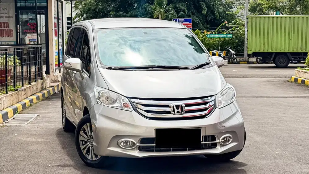 Honda Freed E PSD Ac double nik 2015 Facelift