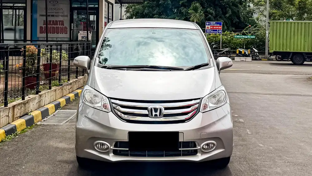 Honda Freed E PSD Ac double nik 2015 Facelift