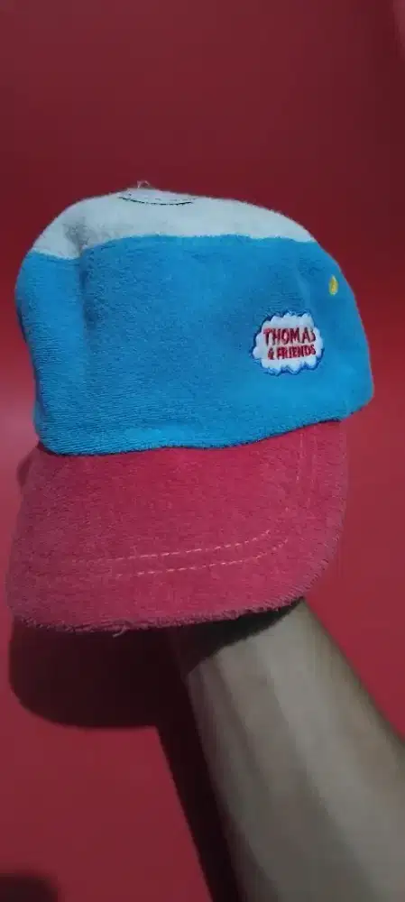 Topi anak Thomas