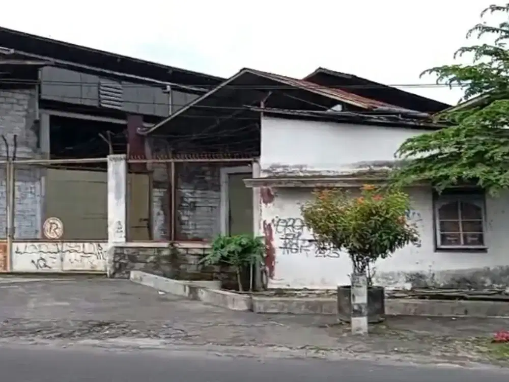 Tanah Ada Gudang Luas Strategis Area  Jl. Pramuka Umbulharjo Yogyakarta