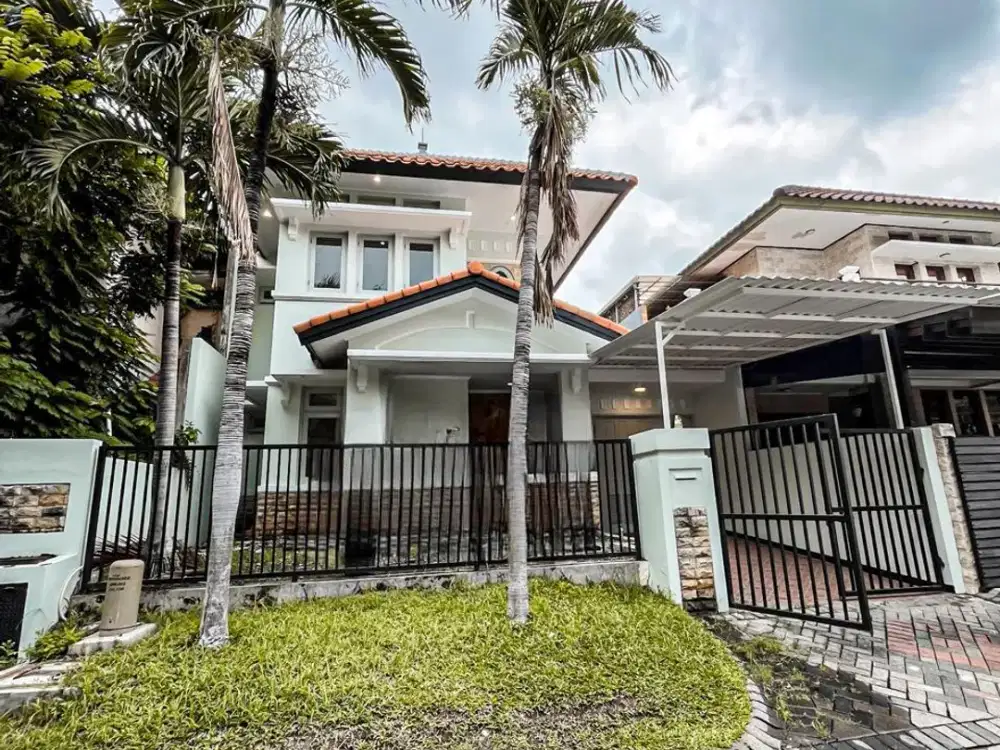 Graha Famili blok R Rumah Siap Huni.  Tangga Marmer  & Lantai Granit