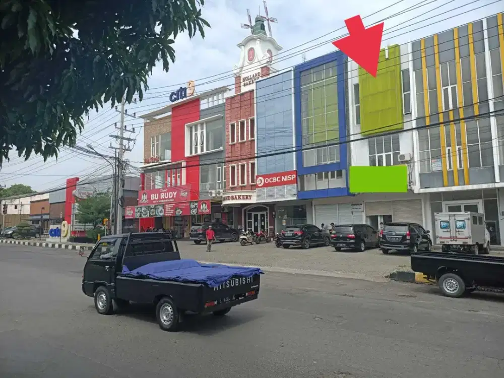 Ruko Jl. Dr. Wahidin, Gresik - Siap Pakai. Hadap Jalan. Area Ramai