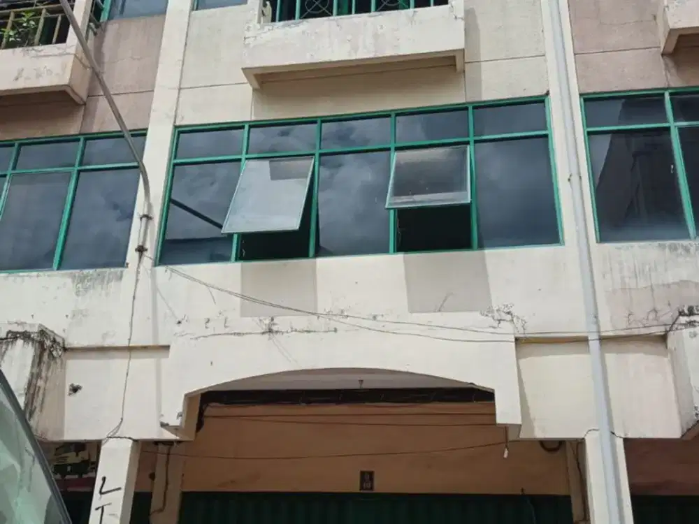 Ruko Pengampon Square - Kondisi SIap Pakai. Dalam Komplek