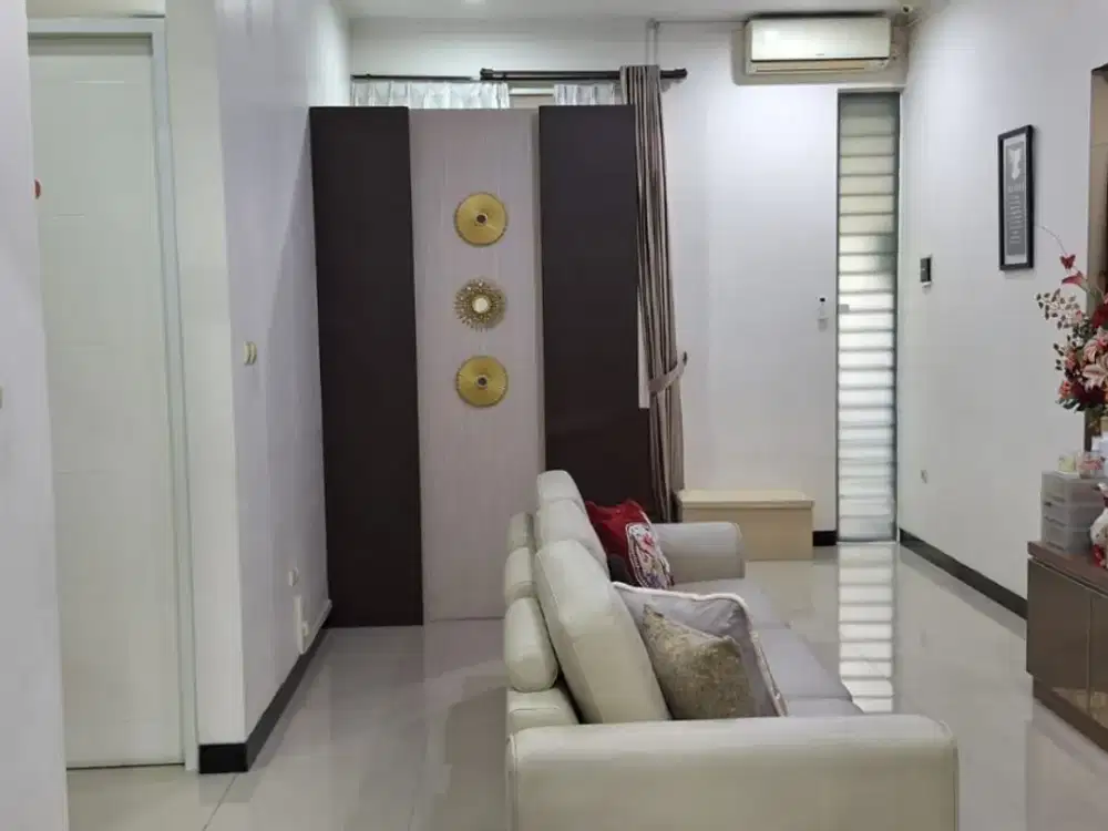 Rumah Semi Furnished di Cluster Sommerville Taman Kopo Indah