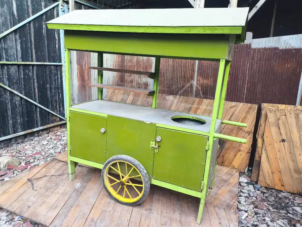 Gerobak bubur bahan besi tebal