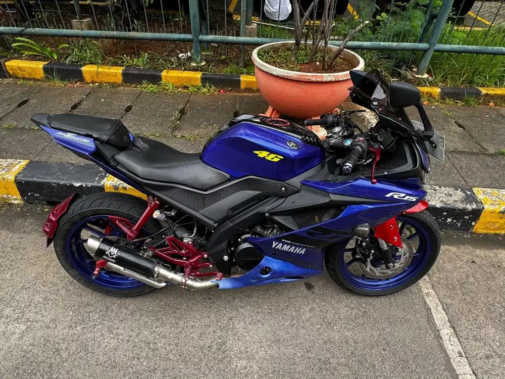 R15 V3 2018 Racing Blue