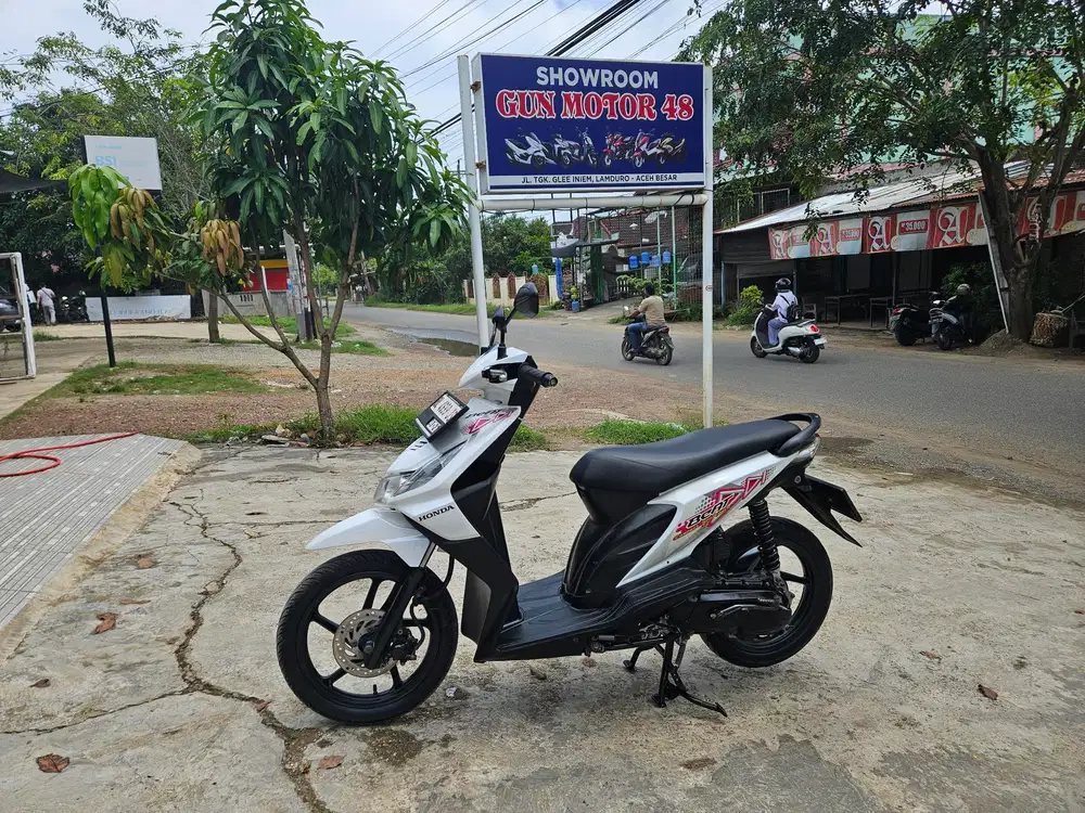 D jual honda beat tahun 2012
