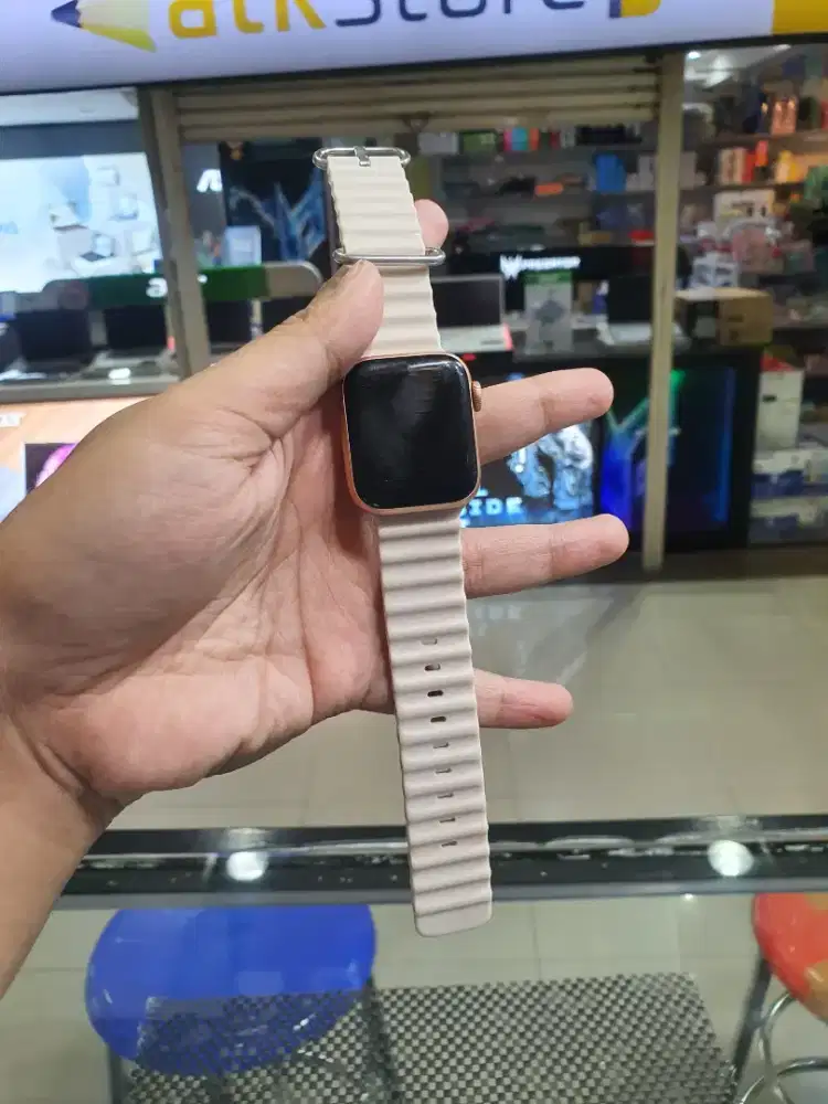 Apple Watch SE 2020 40mm Rose Gold Fullset Murah