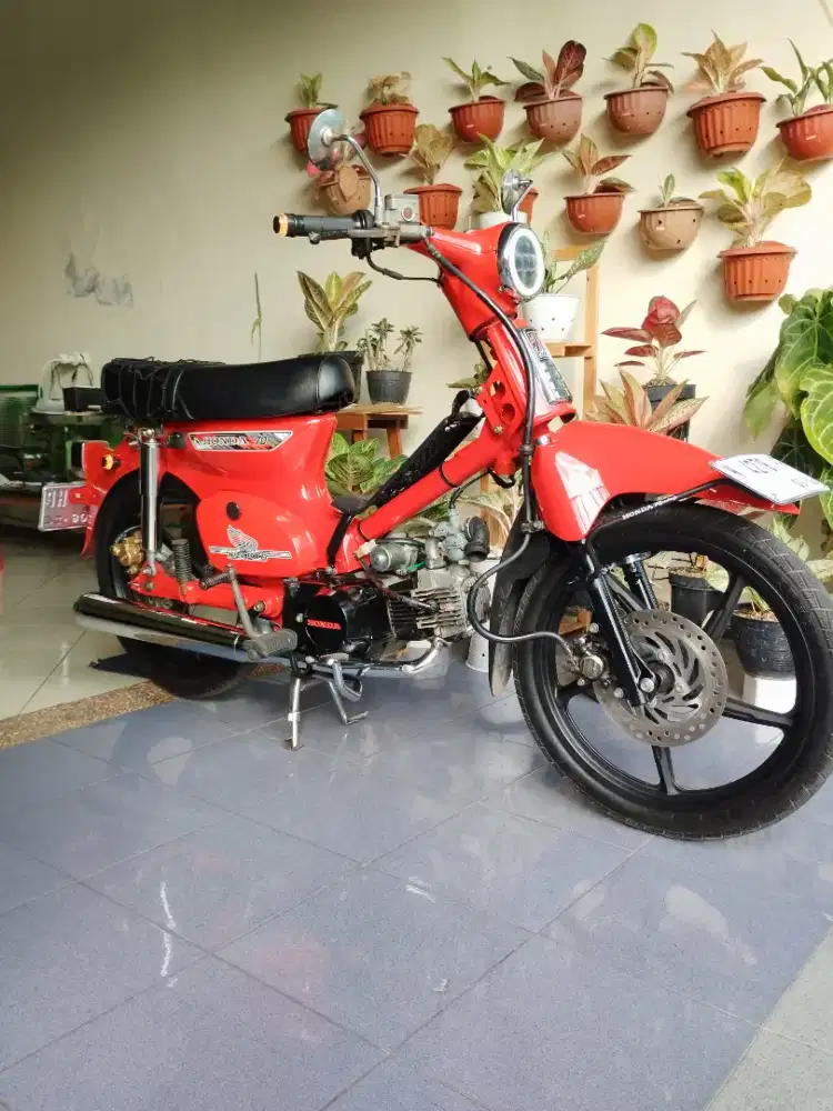 Honda ulung C 70