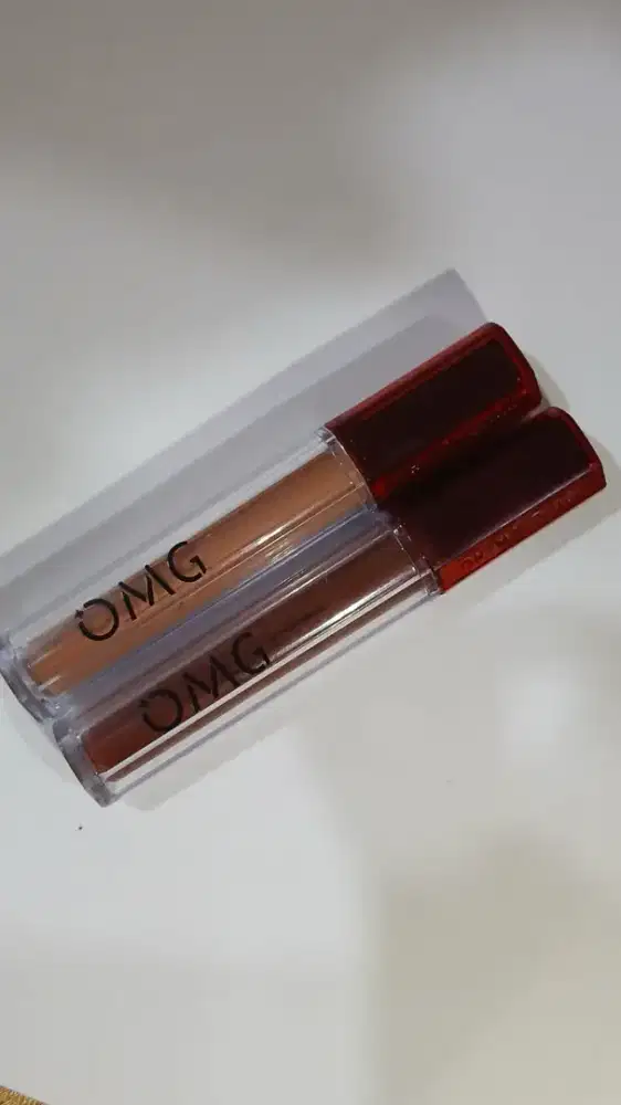 Kiss Lip cream OMG