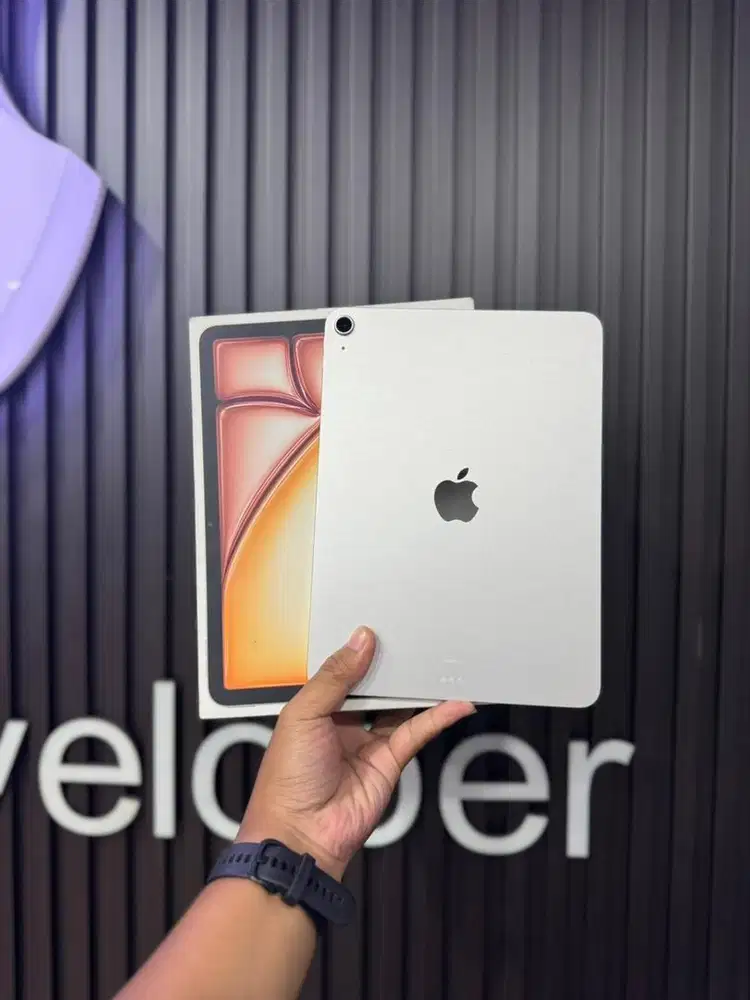 Ipad air M3 128 ibox garansi on november