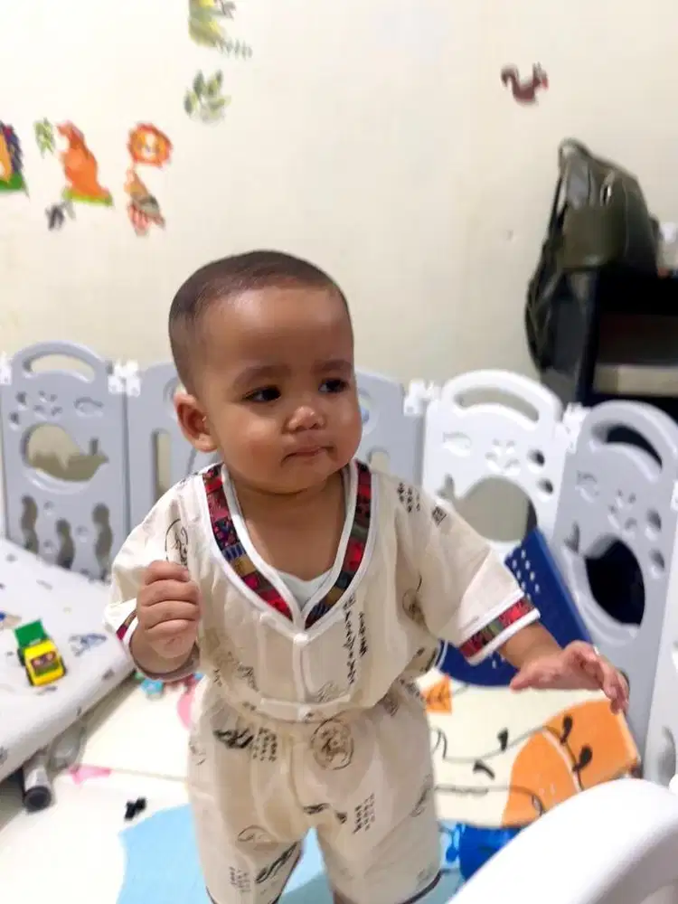 Jaga anak 1 tahun 3 bulan laki laki