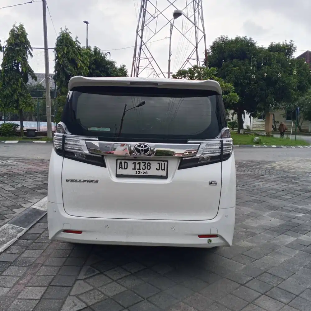 Dijual cepat Velfire 2016 2,5 A/T mulus, km rendah,pemakai pribadi