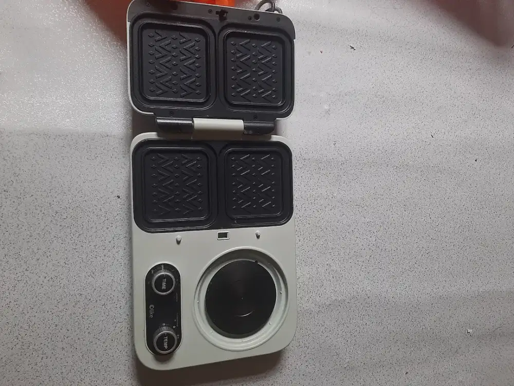 Kompor listrik 1 set panci , olike sandwich toaster  NEGO