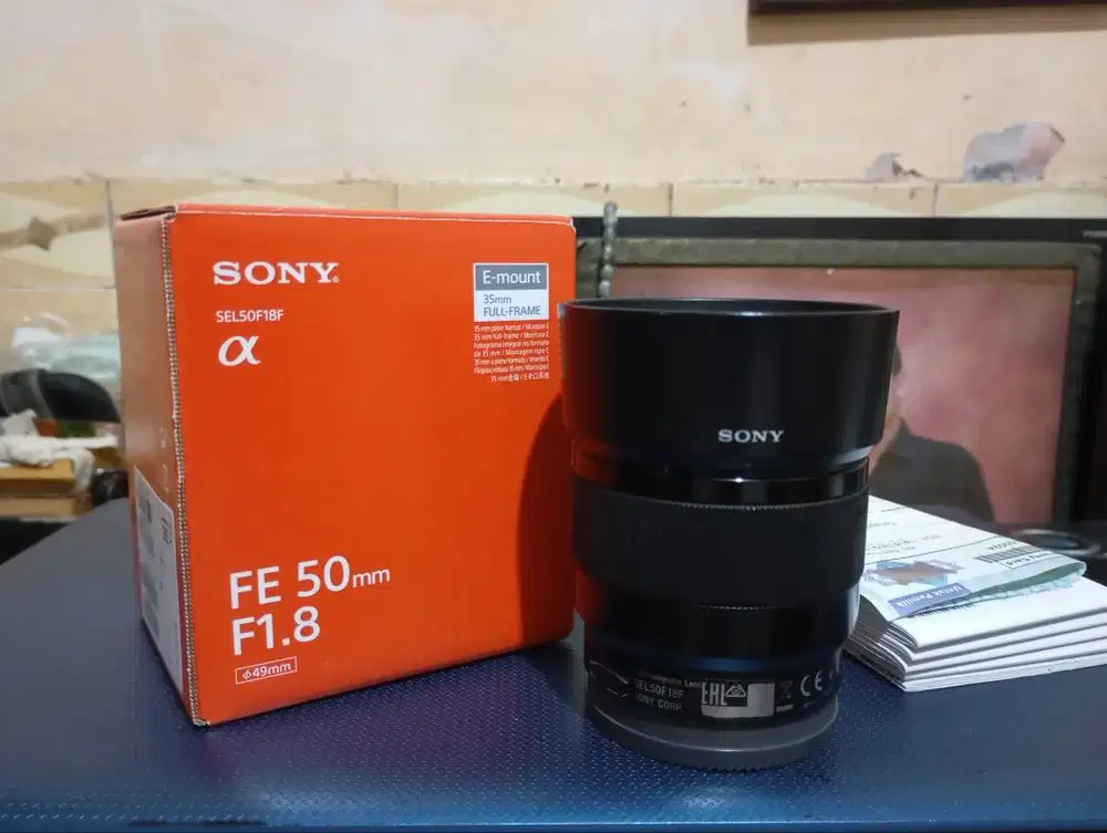 Lensa Sony 50m f 1.8