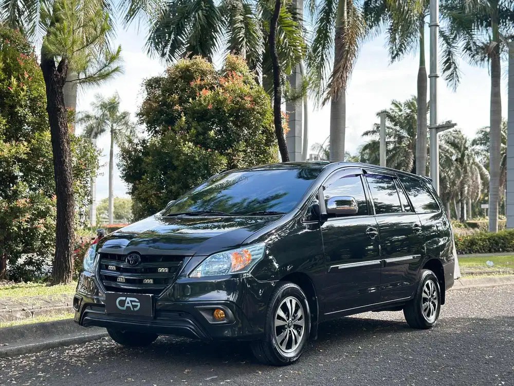 TOYOTA KIJANG INNOVA G DIESEL 2KD LUXURY SOLAR 2014 AUTOMATIC MATIC