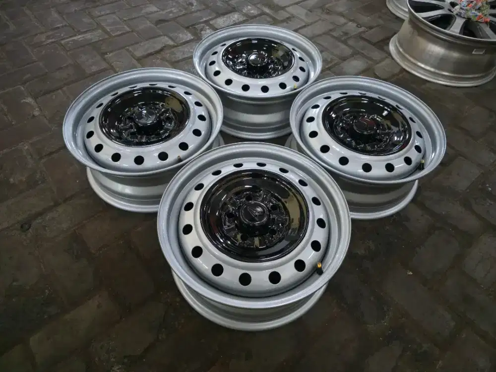 Velg OEMLOOK R16 Rush Terios Innova Reborn Zenix Hilux Rangga Harrier