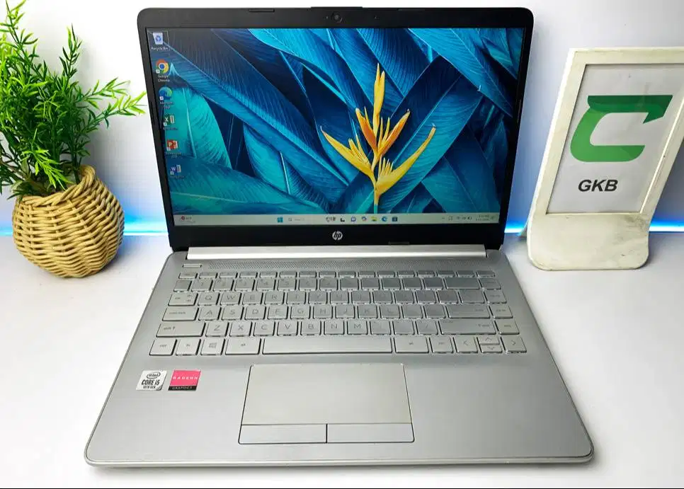 Laptop HP 14s core i5 Gen 10 dual VGA Gaming Editing 3D Rendering keyb
