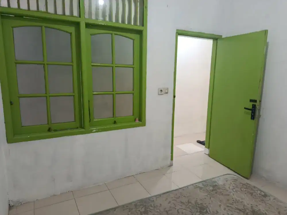 Disewakan Rumah Baru Renovasi 50 m dr Jalan Raya