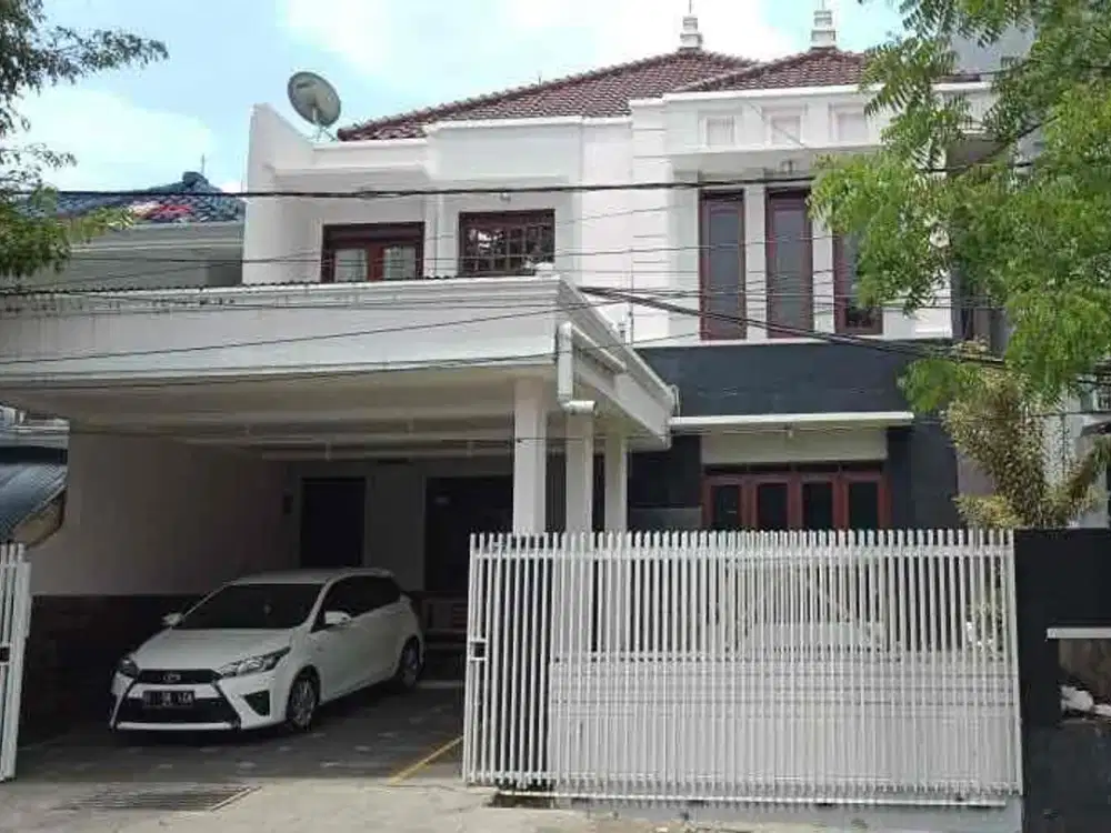 RUMAH MEWAH DI KAWASAN PREMIUM MARTANEGARA KOTA BANDUNG