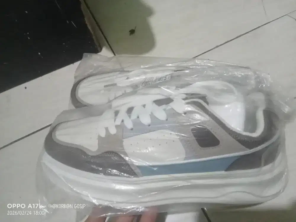 Sepatu merek panarabody