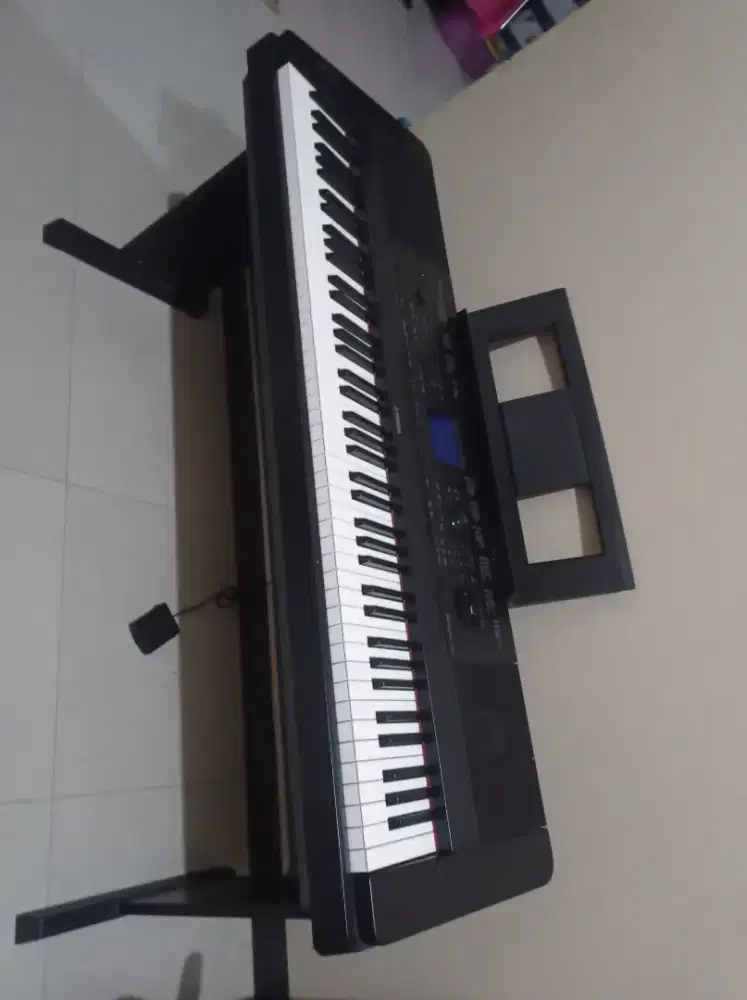 Piano Digital YAMAHA DGX 660