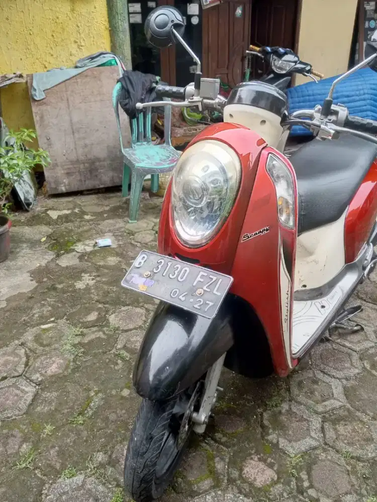 Dijual motor Scoopy 2015