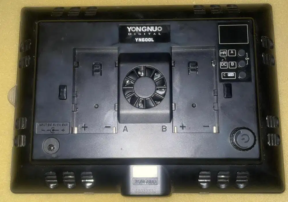 Lightning Yongnuo YN600L