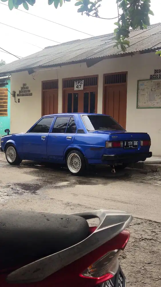 Toyota Corolla 1982 Bensin