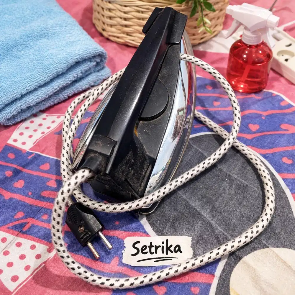 Setrika Listrik Bekas