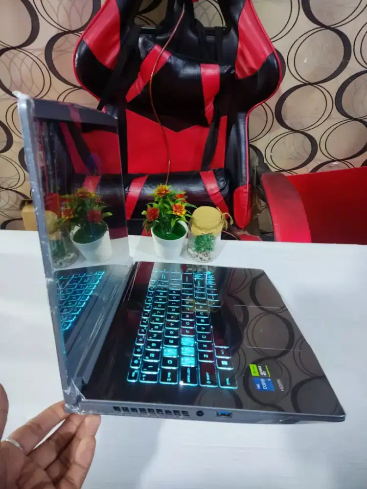 Laptop Gaming MSI Thin 15 Core i5 Ram 8/512gb Ssd Dual Vga Nvidia Rtx